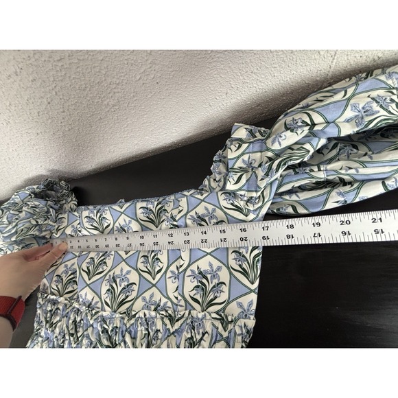 AGUA BY AGUA BENDITA Jamaica Off-The-Shoulder Balloon Floral Top L Celeste READ - Picture 13 of 16